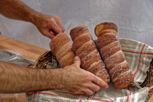 Gebackene Coiffes, Hauben der Bigouden