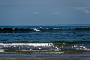 Hier wird geübt. Mehrere Surfschulen bieten Unterricht an