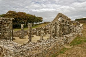 Viele der Steine der Kapelle wurden in der Vergangenheit abgebaut, um anderswo Verwendung zu finden